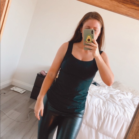 Black Flowy Lululemon Tank - Picture 2 of 9